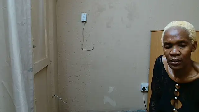 PhatAss_Shelli's Webcam Show