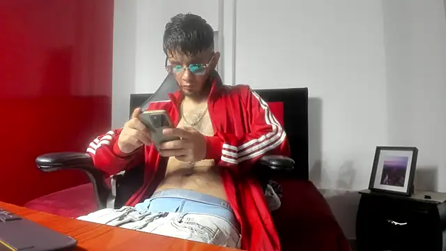 Онлайн чат XXX mark_splinter09