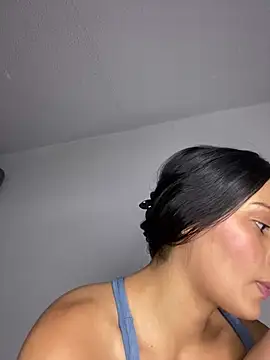 XXX chat uživo modela valen_rodri