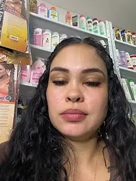 Chat XXX en directo de FOX_LATINA