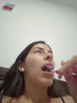 XXX chat uživo modela IrisBound