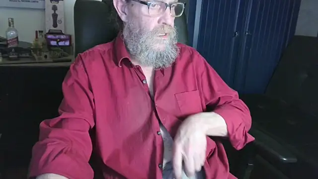 Czat XXX na żywo – Uncle_Hottie