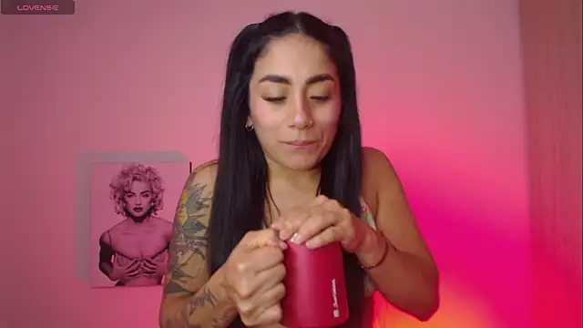 Millie_bobby élő XXX-chatje