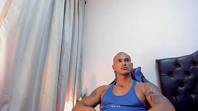 XXX chat uživo modela doublefun24