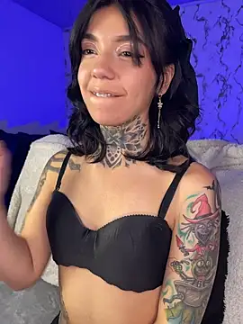 Lunai_gh Chat XXX in diretta