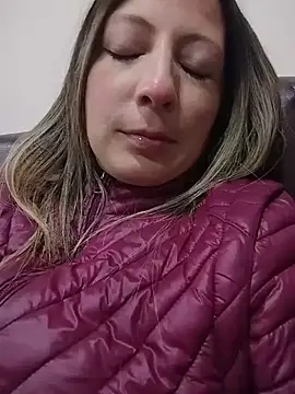VALELUXX Live XXX Chat