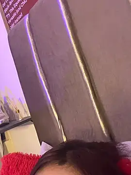 XXX chat uživo modela AyshaGhulam1