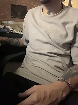 AlphaMasterXxx 现场XXX聊天