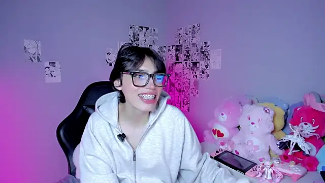 Sakura_Kitty_: διαδικτυακό σόου στην κάμερα