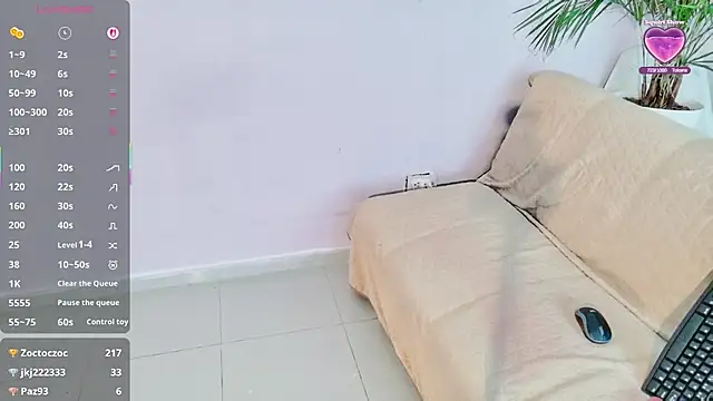 Živý XXX chat Zara_Fire