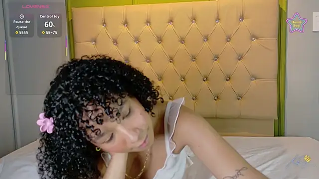 XXX chat uživo modela EmmaLawrence_