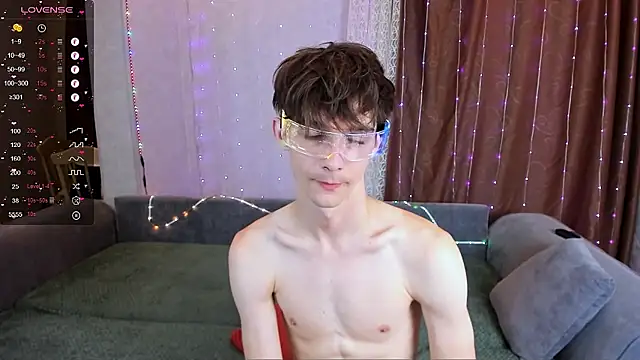 Aaron_Boom Live XXX Chat