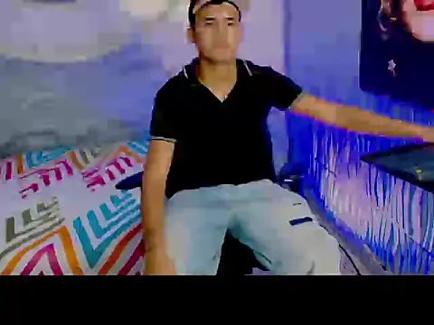NIO_KLOUDS_'s Live XXX Chat
