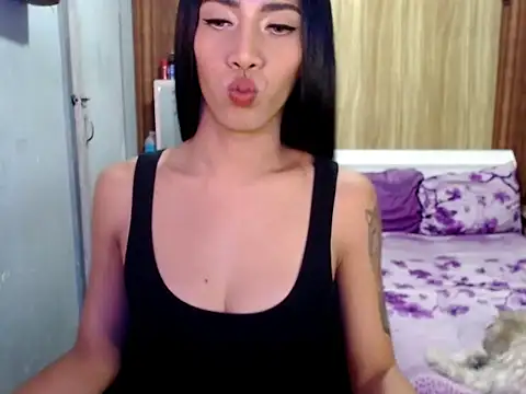 הופעת וובקאם של MissKhanda_18