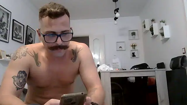 yanick931 Live XXX-chat
