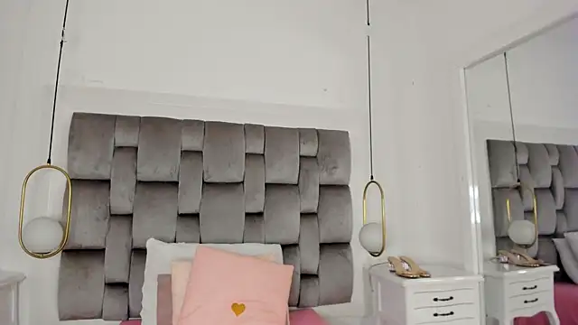 XXX chat uživo modela camila_sunsen