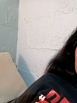 XXX chat uživo modela Mia_Mia001