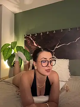 Živý XXX chat EmaSaenz