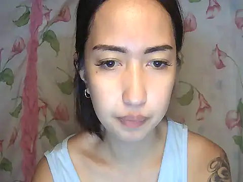 XXnaughty_08XX élő XXX-chatje
