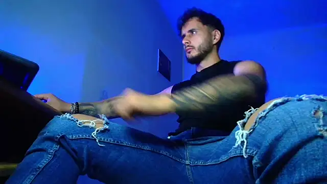 XanderCage99n Live XXX chat