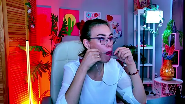 SeraphineDuskryn – Naživo XXX chat