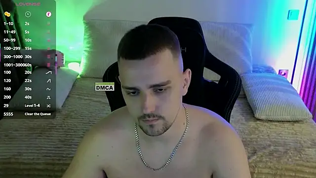 Larstar01n Live XXX chat
