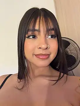 Chel__のライブXXXチャット