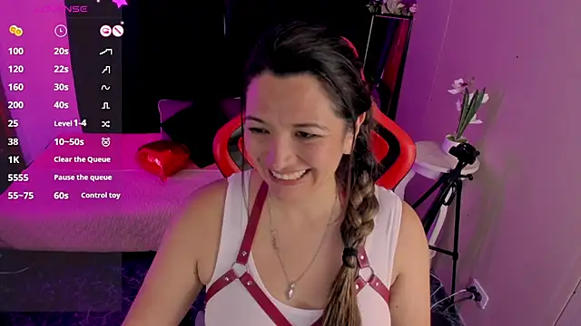 Chat +18 de Hanna_MA ao vivo