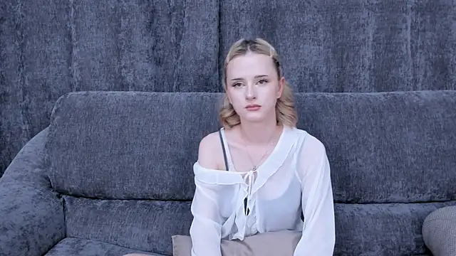 DariaMarro XXX чат на живо