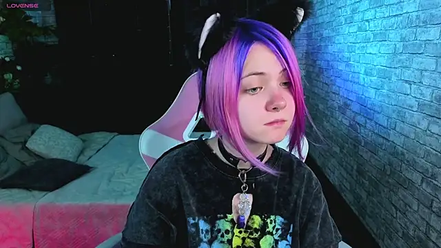XXX chat uživo modela Miiu_miiu
