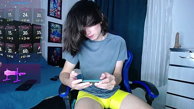 andyboy-'s Live XXX Chat