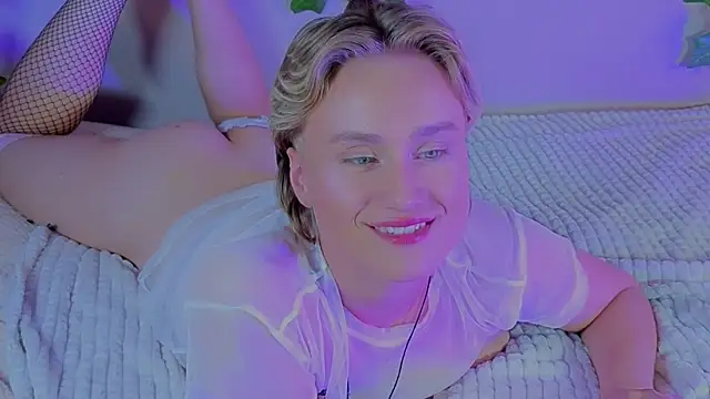 Chat +18 de cumboydoll ao vivo