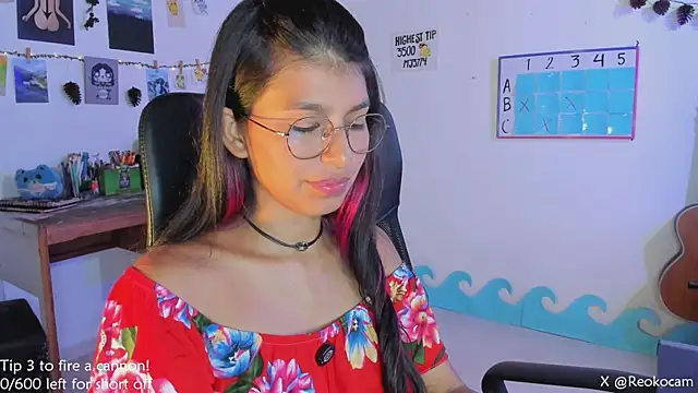 Chat XXX en directo de Reoko0