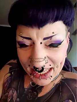 โชว์เว็บแคมของ Purple_Coffin666