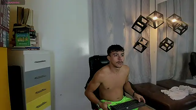 shelby_col Webcamshow
