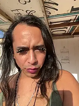 Онлайн чат XXX TranSexualJade95