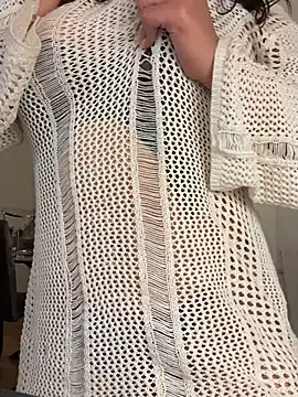 Yasmine-blue's Live XXX Chat