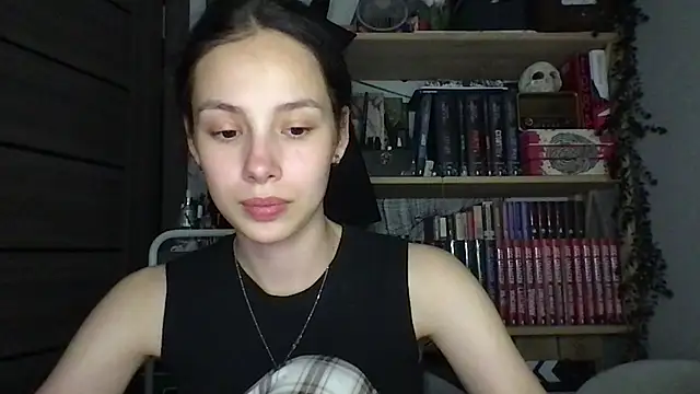 Yuna5343 Chat XXX in diretta