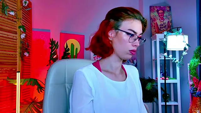 SeraphineDuskryn XXX чат на живо