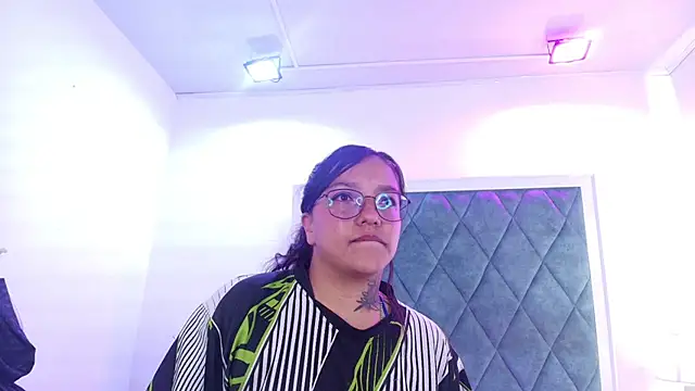 XXX chat uživo modela Sharick_0409