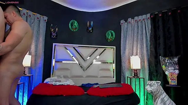 AndyandFran Live XXX-Chat
