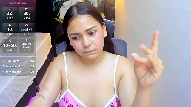 XXX chat uživo modela Littlee_Noemi