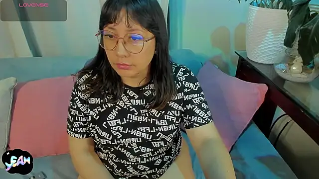 Czat XXX na żywo – ella_harry