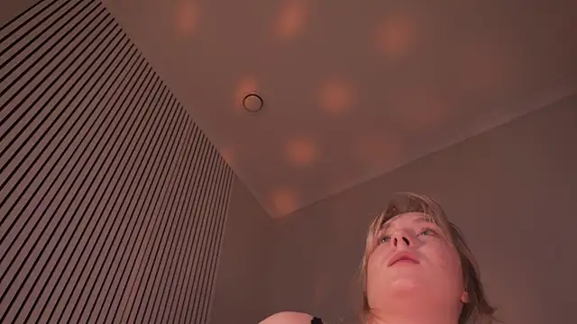 saint_trishan Live XXX chat