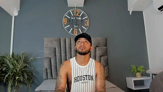 XXX chat uživo modela Robin_Rief