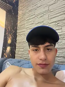 Lander_Cruz live XXX chat
