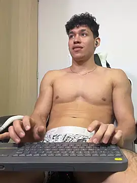XXX chat uživo modela Luke_Muscle