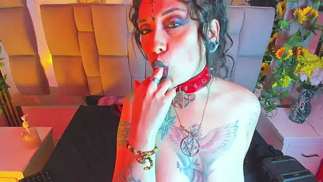 Chat +18 de Fenix_Lilith ao vivo