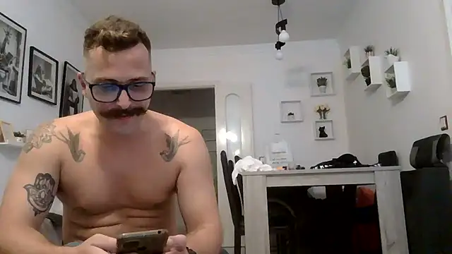 Chat XXX en directo de yanick931