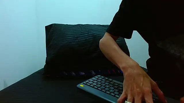 Lucho-Cole's Live XXX Chat